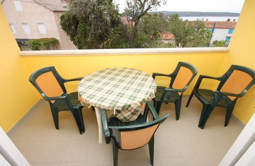 Nerezine Apartment | Two bedroom apartment with terrace and sea view Nerezine, Lošinj (A-3451-b)