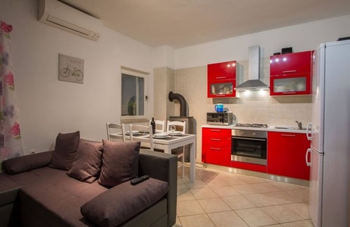 Verunic Apartment | Two bedroom apartment with terrace and sea view Verunić, Dugi otok (A-14286-b)