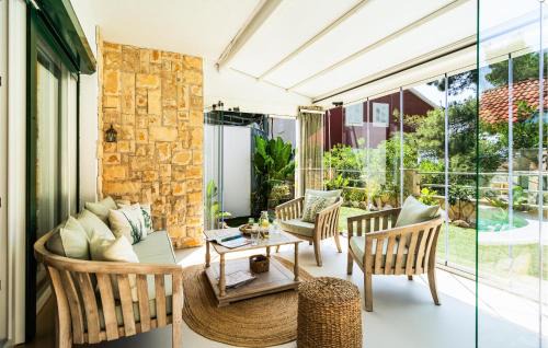 Ivan Dolac Apartment | Two-Bedroom Apartment In Ivan Dolac