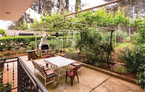 Valbandon Apartment | Two-Bedroom Apartment In Fazana
