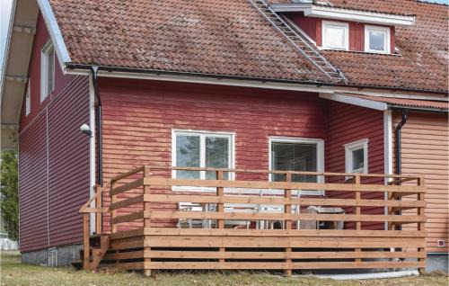 Bruzaholm Apartment | Two-Bedroom Apartment In Bruzaholm