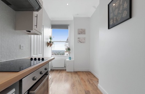 Muswell Hill Apartment | Two Bedroom Apartment Muswell Hill | Second Floor