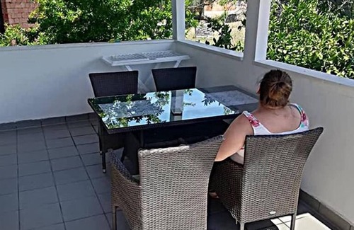 Loviste Apartment | Two bedroom apartment near beach Lovište, Pelješac (A-262-a)