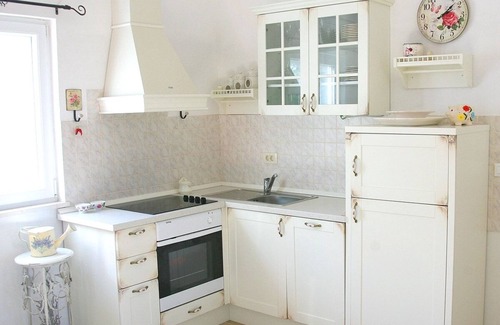 Sevid Apartment | Two bedroom apartment near beach Sevid, Trogir (A-9125-b)