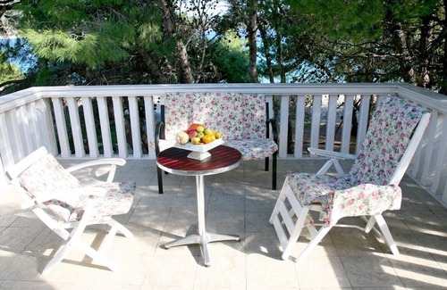 Sevid Apartment | Two bedroom apartment near beach Sevid, Trogir (A-9125-b)