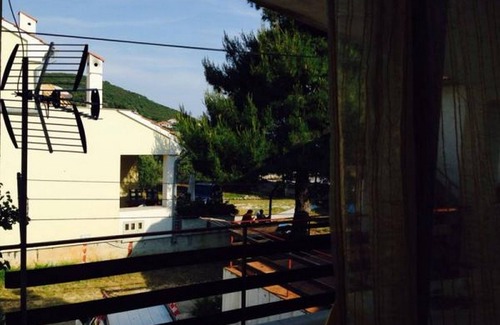 Molat Apartment | Two bedroom apartment near beach Brgulje, Molat (A-24673-a)