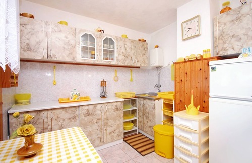 Prigradica Apartment | Two bedroom apartment near beach Prigradica, Korčula (A-543-a)