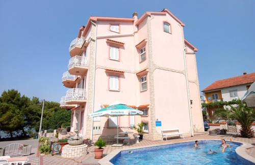 Kraj Apartment | Two bedroom apartment near beach Kraj, Pašman (A-334-d)