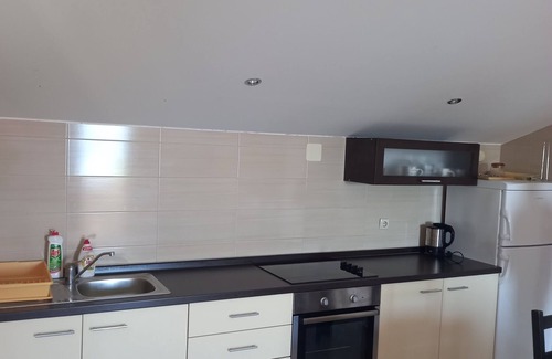 Tkon Apartment | Two bedroom apartment near beach Tkon, Pašman (A-5840-b)
