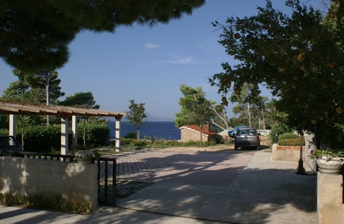 Medici Apartment | Two bedroom apartment with terrace and sea view Medići, Omiš (A-1046-d)