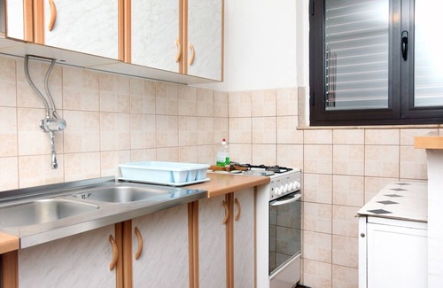 Sucuraj Apartment | Two bedroom apartment with terrace Sućuraj, Hvar (A-6732-b)