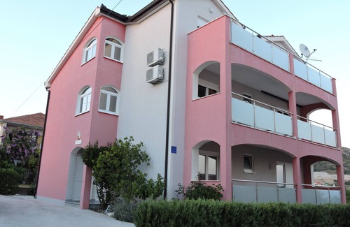 Trogir Apartment | Two bedroom apartment with balcony and sea view Trogir (A-16898-b)
