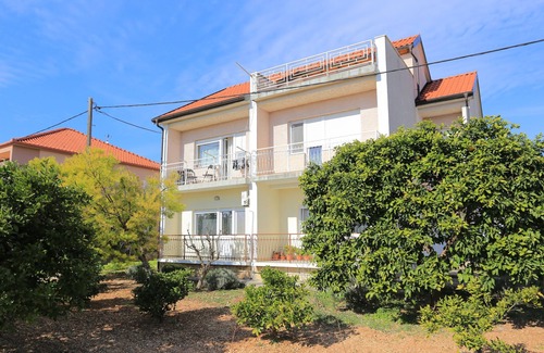 Trogir Apartment | Two bedroom apartment with terrace Trogir (A-18116-a)