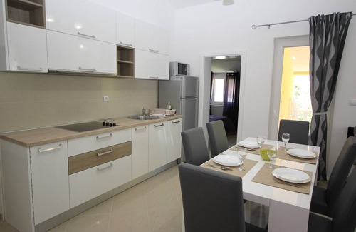 Baska Apartment | Two bedroom apartment with terrace Baška, Krk (A-18733-h)
