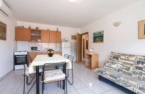 Baska Apartment | Two bedroom apartment with terrace Baška, Krk (A-19483-a)