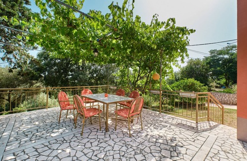 Cunski Apartment | Two bedroom apartment with terrace Ćunski, Lošinj (A-7867-b)