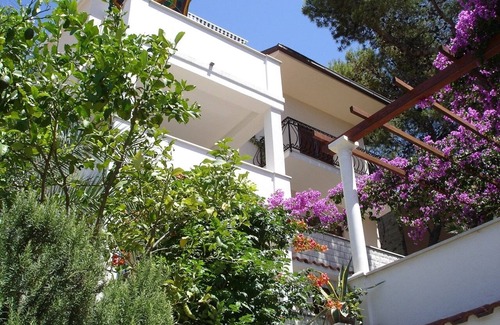 Trogir Apartment | Two bedroom apartment with terrace and sea view Trogir (A-11895-a)