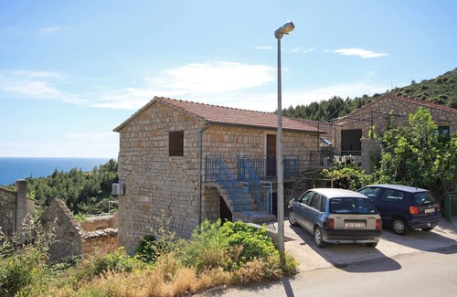 Ivan Dolac Apartment | Two bedroom apartment with terrace and sea view Ivan Dolac, Hvar (A-8797-a)