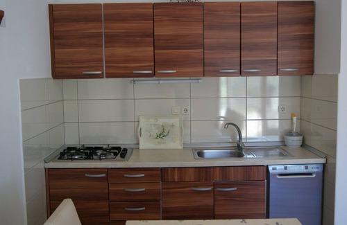 Zavala Apartment | Two bedroom apartment with terrace and sea view Zavala, Hvar (A-15357-a)