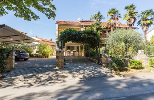 Porec Apartment | Two bedroom apartment with terrace Poreč (A-2216-a)
