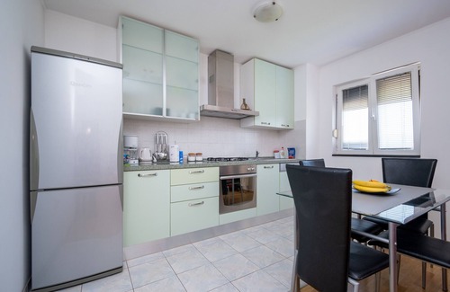 Island Dugi Otok Apartment | Two bedroom apartment with balcony and sea view Sali, Dugi otok (A-16324-a)