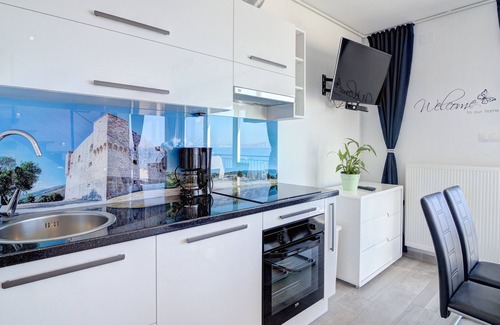Senj Apartment | Two bedroom apartment with balcony and sea view Senj (A-20890-a)