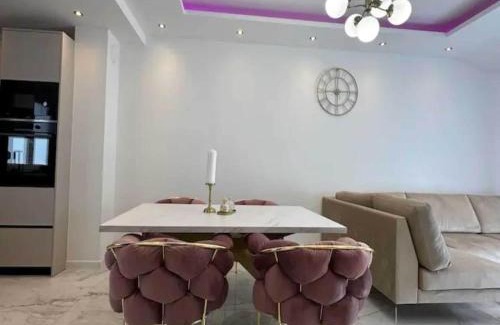 Zagvozd Apartment | Two Bedroom Apartment with Terrace and Swimming pool