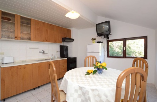 Zavalatica Apartment | Two bedroom apartment with terrace and sea view Zavalatica, Korčula (A-14204-c)
