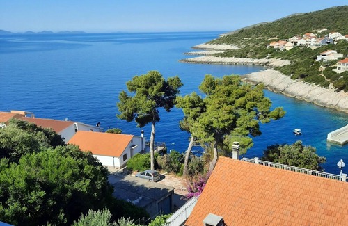 Zavalatica Apartment | Two bedroom apartment with terrace and sea view Zavalatica, Korčula (A-14204-c)