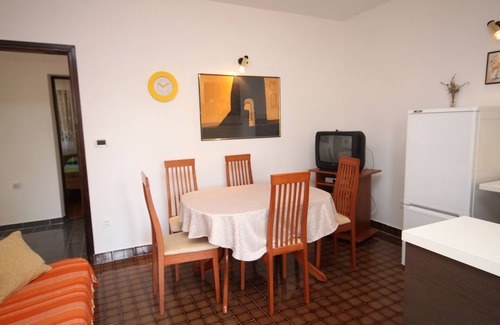 Pag Apartment | Two bedroom apartment with terrace and sea view Pag (A-6535-c)