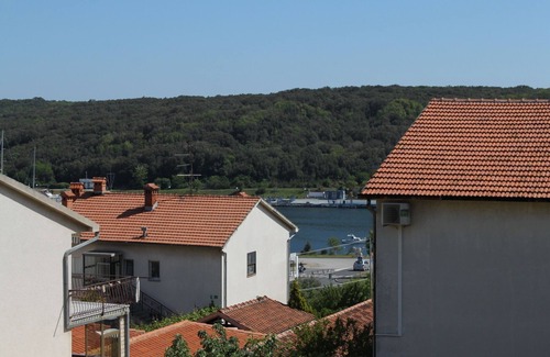 Vintijan Apartment | Two bedroom apartment with terrace Pula (A-7647-a)