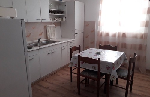Barbat na Rabu Apartment | Two bedroom apartment with terrace and sea view Barbat, Rab (A-5070-b)