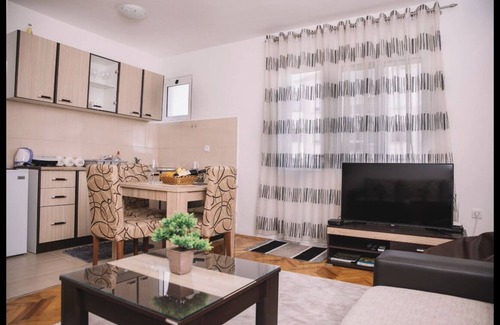Bjelisi Apartment | Two bedroom apartment, with city view and plenty of sunlight.