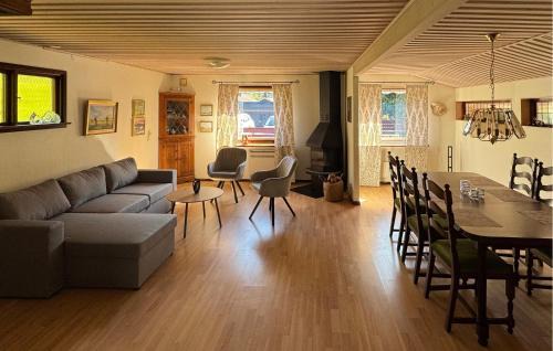 Nybrostrand House | Two Bedroom Awesome Home In Nybrostrand