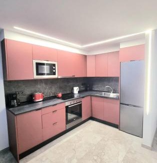 Los Cristianos Apartment | Two-Bedroom ,central,wifi,sea view