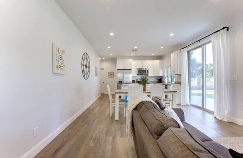 Gilbert House | Two Bedroom, clean guest house in Gilbert