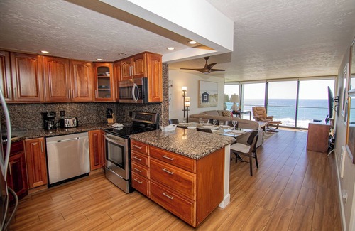 Pacific Beach Condo | TWO BEDROOM CONDO 603
