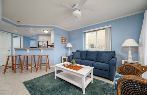 Midtown Ocean City Condo | Two bedroom condo in the desirable Makai, close to Convention Center & beach