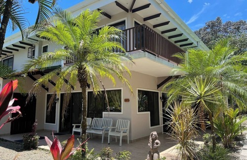 Quepos Condo | Two-bedroom condo with privacy. 5 minutes to Quepos