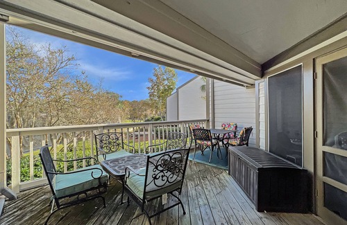 Seabrook Island Condo | Two Bedroom Courtside Villa - amenity cards included
