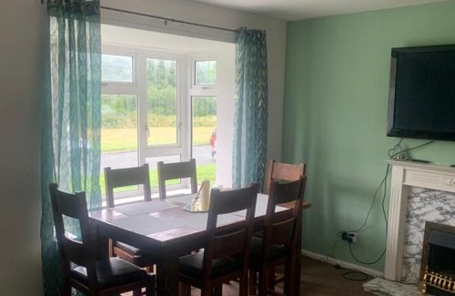 Haverfordwest Apartment | Two bedroom flat in beautiful pembrokeshire!