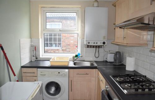 Higham Hill Apartment | Two Bedroom Flat St Andrews Road