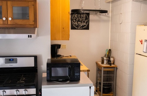 Blue Hill Apartment | Two Bedroom Ground Floor Apartment with scenic views