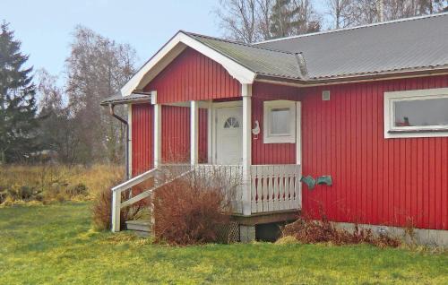 Hagaby House | Two-Bedroom Holiday Home In Löttorp