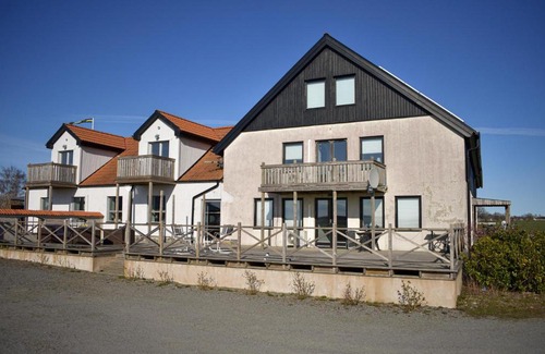 Glemminge House | Two-Bedroom Holiday Home in Glemmingebro