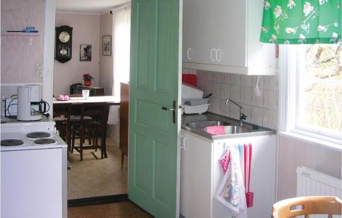 Vimmerby House | Two-Bedroom Holiday Home In Vimmerby