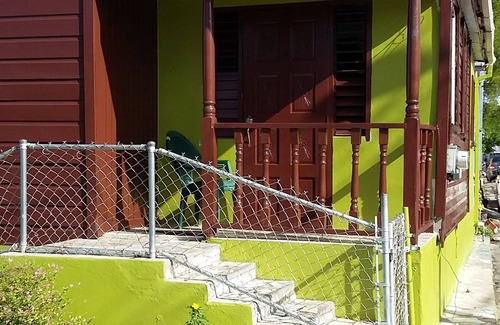 Henrys House | Two-bedroom house for rent Bridgetown, conveniently located near all amenities.