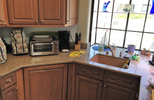 Huntington Beach Condo | Two bedroom luxury condo with pool/tennis, near beach