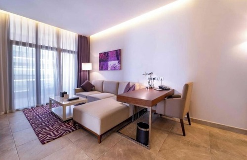 Barsha Heights Apartment | Two Bedroom Suite Sky Line View Near Metro Station