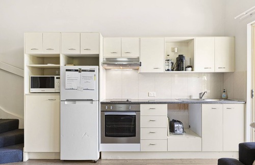 Kangaroo Point Apartment | Two Bedroom, Two Bathroom Loft Style - Free Wifi & Parking